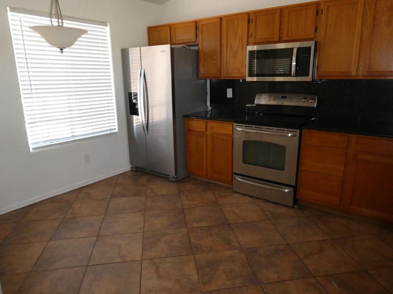 8553 W Sierra Vista Dr - Photo 2 of 4