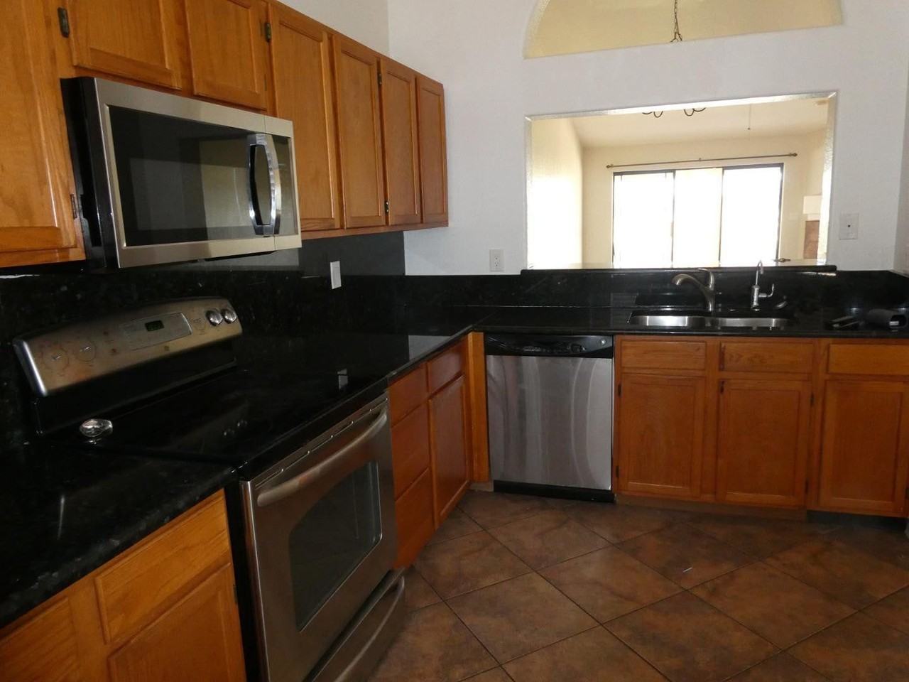 8553 W Sierra Vista Dr - Photo 3 of 4