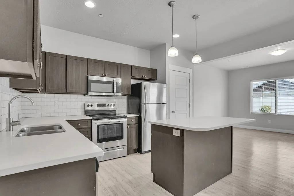 Calla Homes - Photo 5 of 35