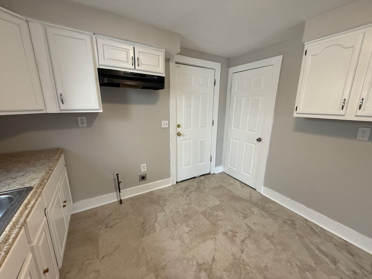 4503 E 126th St - Photo 6 of 29