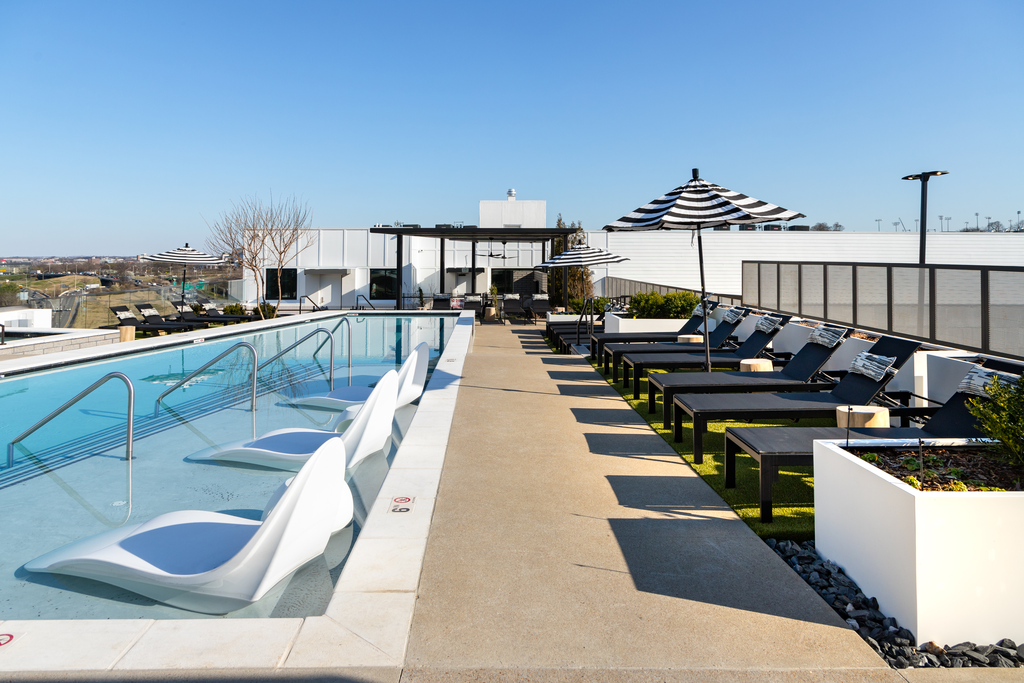 Novel Edgehill - Photo 3 of 50