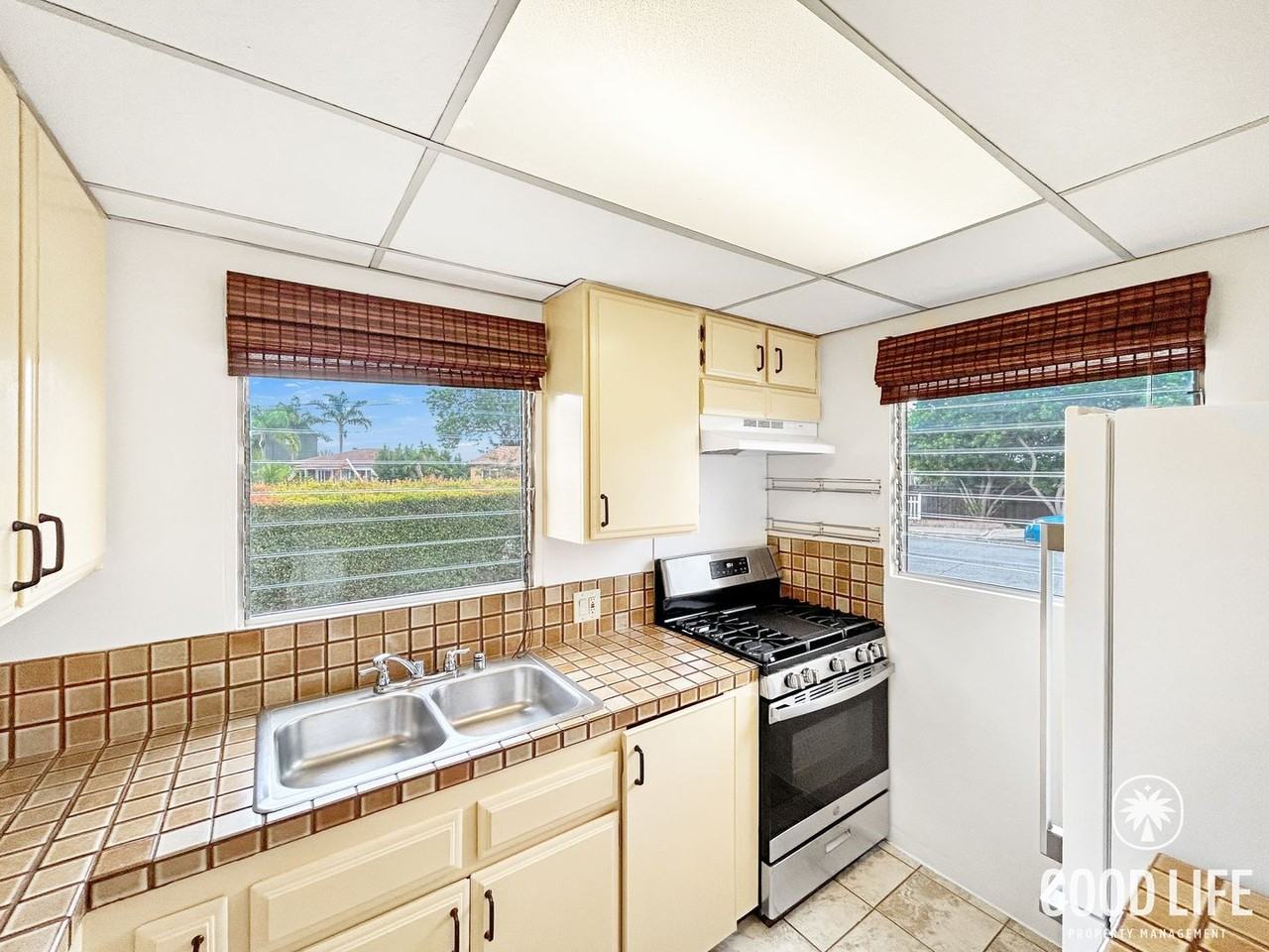 6257 Osler St - Photo 5 of 17