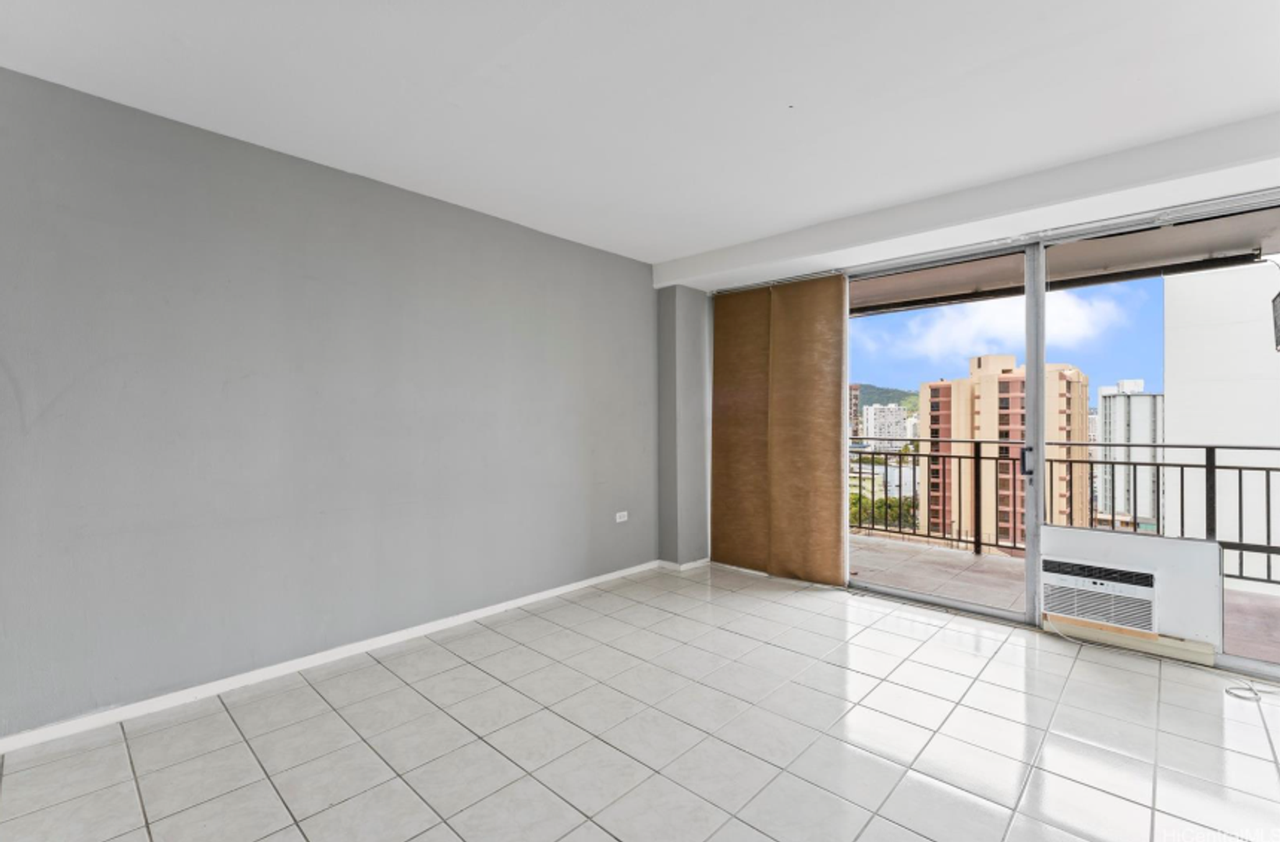 1415 Victoria St #1002 - Photo 5 of 12