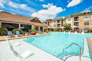 featured image of 18021 Kingsland Blvd