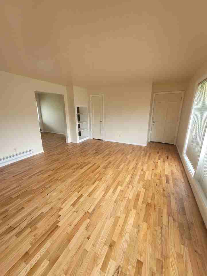 2925 Charnelton St - Photo 4 of 19