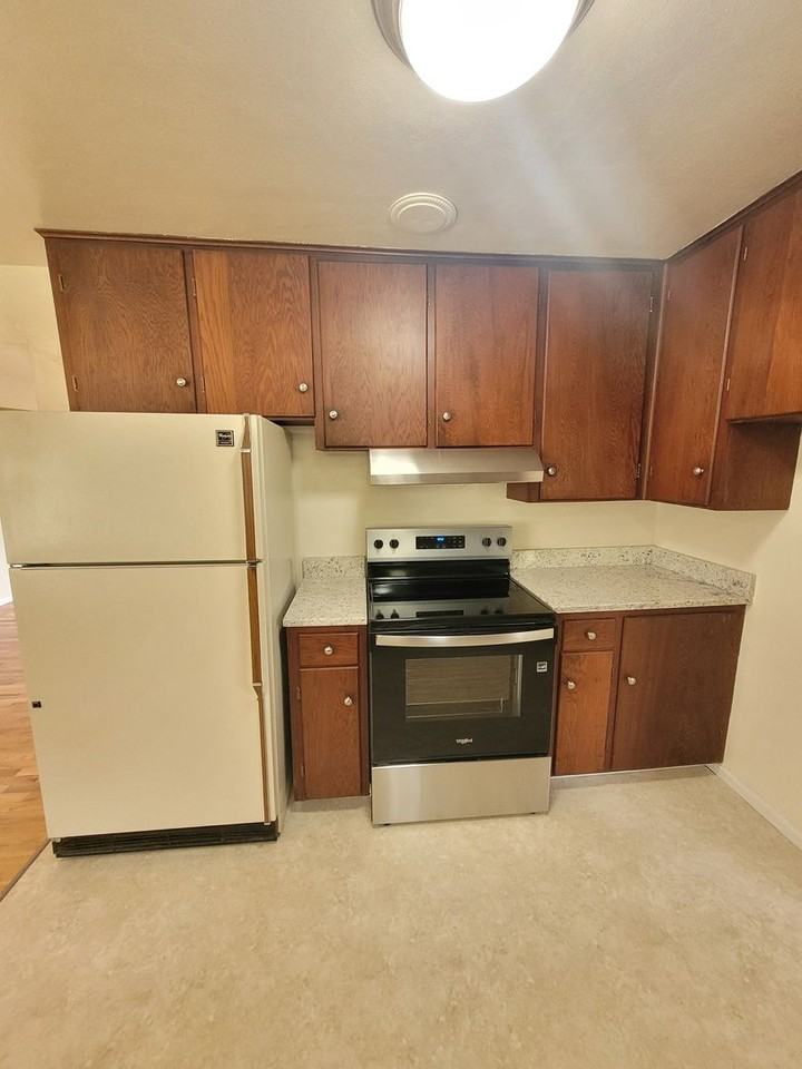 2925 Charnelton St - Photo 7 of 19