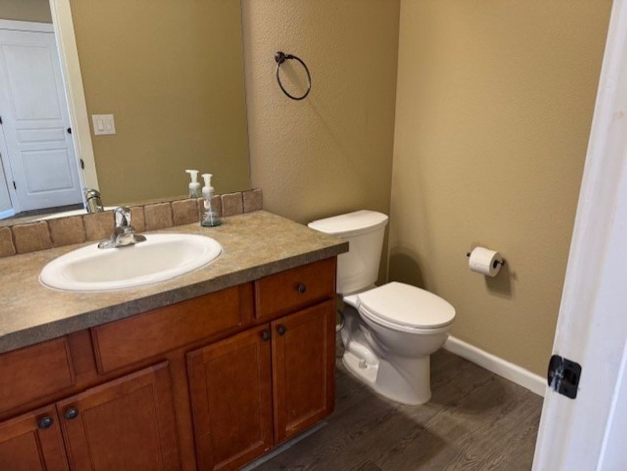 1373 Sw 27th St - Photo 7 of 16