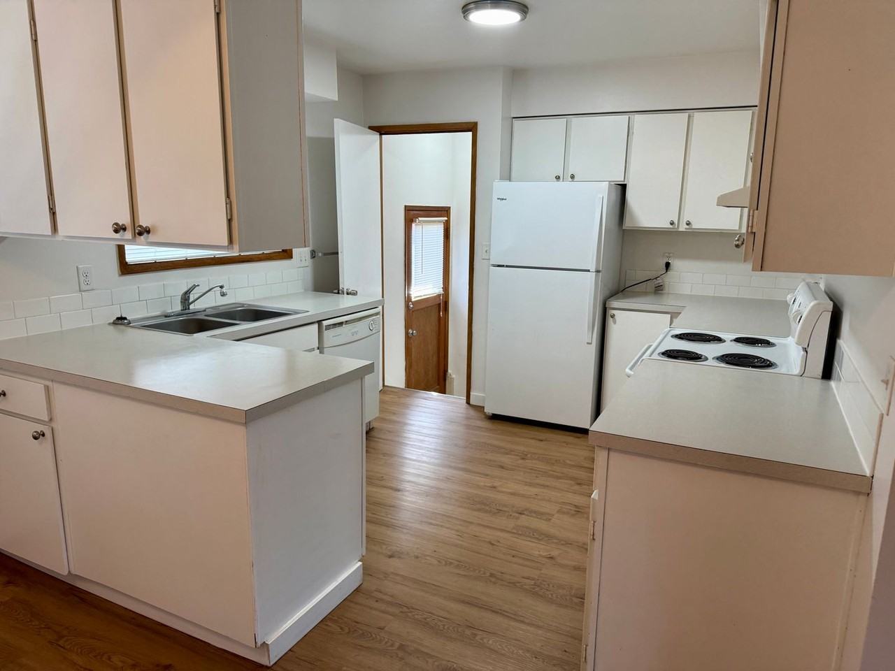 3414 Se Cora Dr - Photo 3 of 14