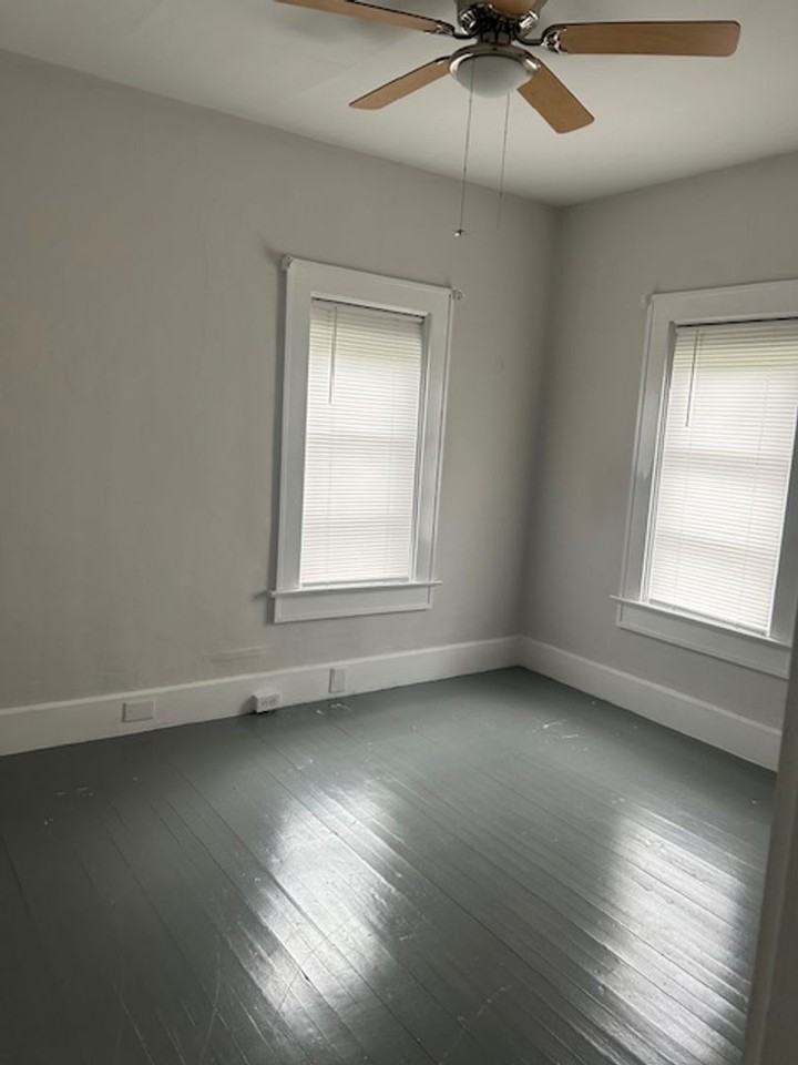 3411 Iris St N - Photo 6 of 13