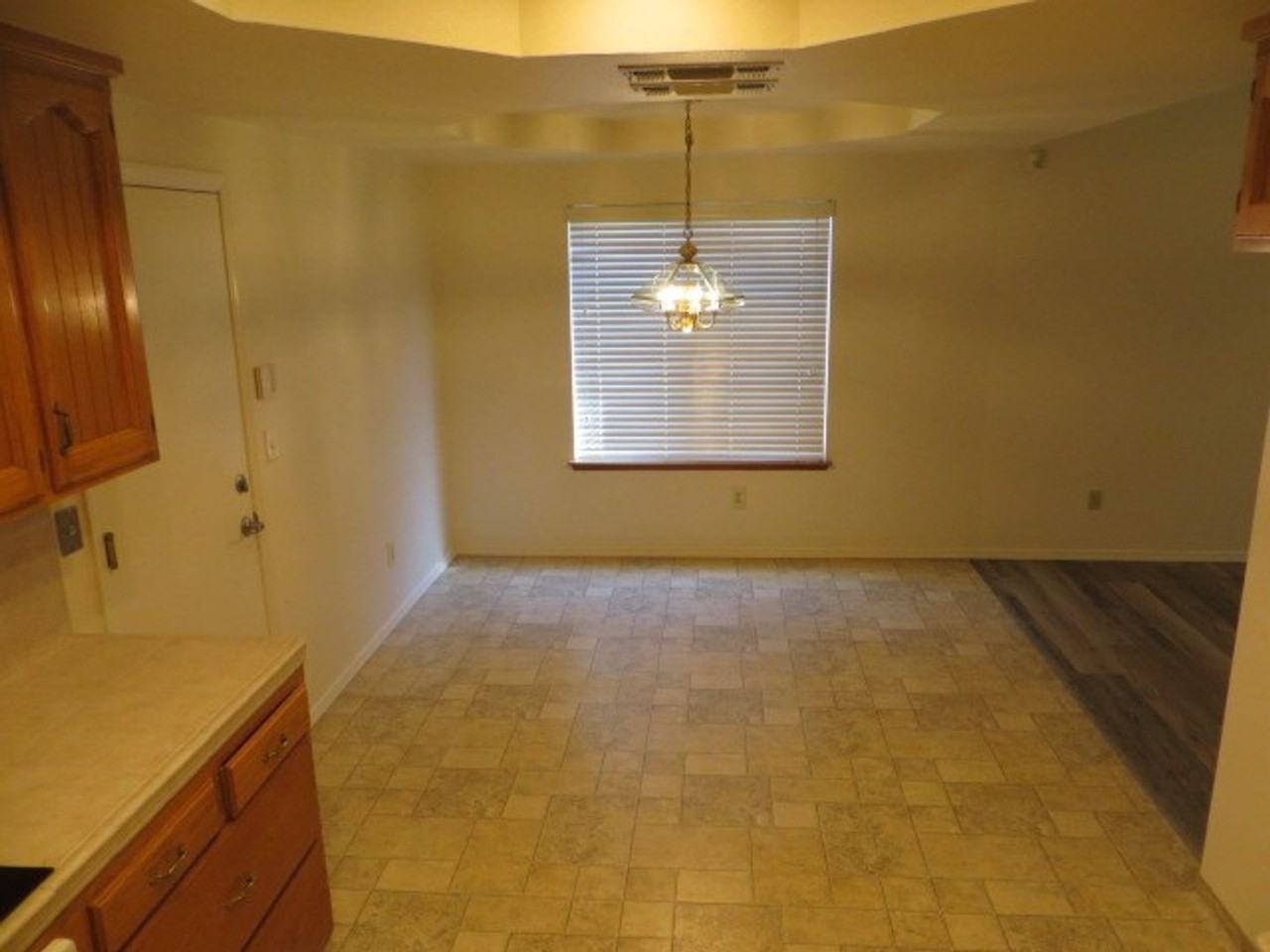 1197 E Muncie Ave - Photo 6 of 38