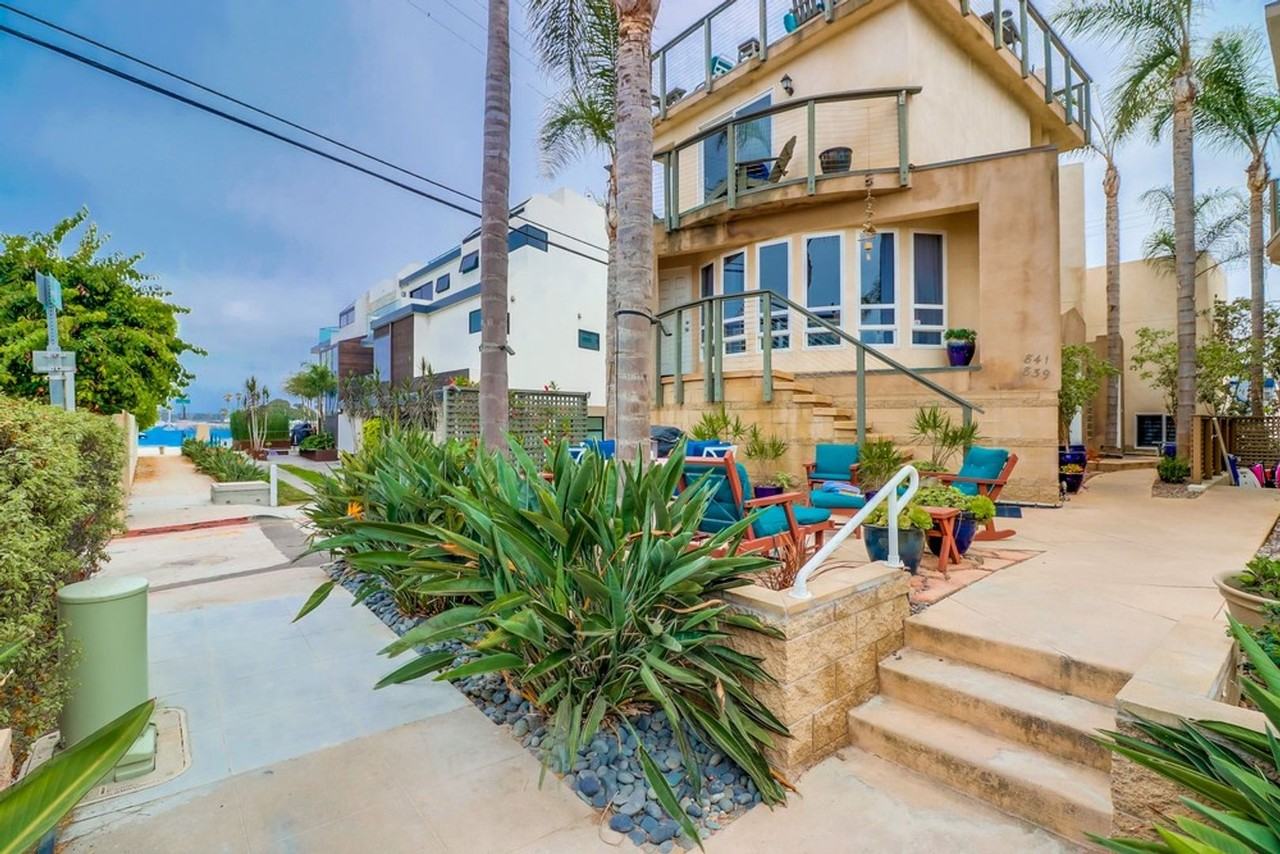 841 Avalon Ct - Photo 2 of 50