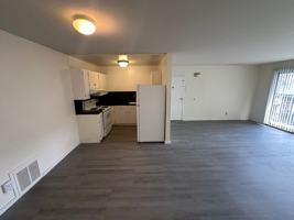 featured image of 10 Crestline Dr