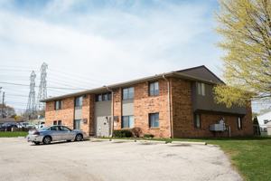 featured image of 835 E Norwich St