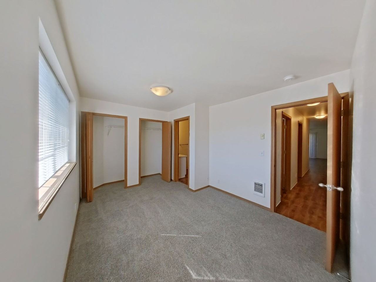 Riverview Apartments - Photo 6 of 9