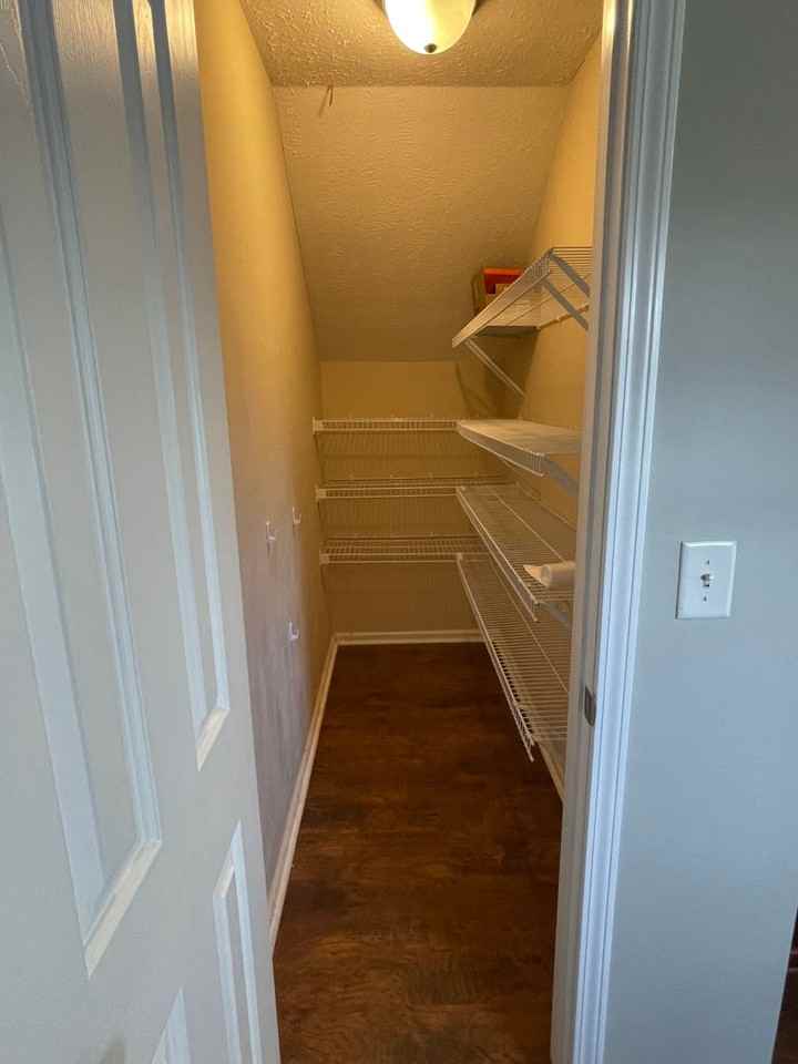 617 Niagra Ln - Photo 5 of 16