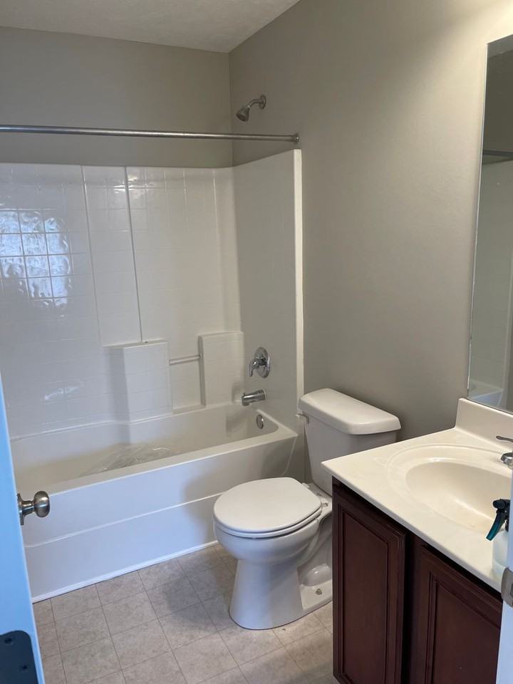 617 Niagra Ln - Photo 7 of 16