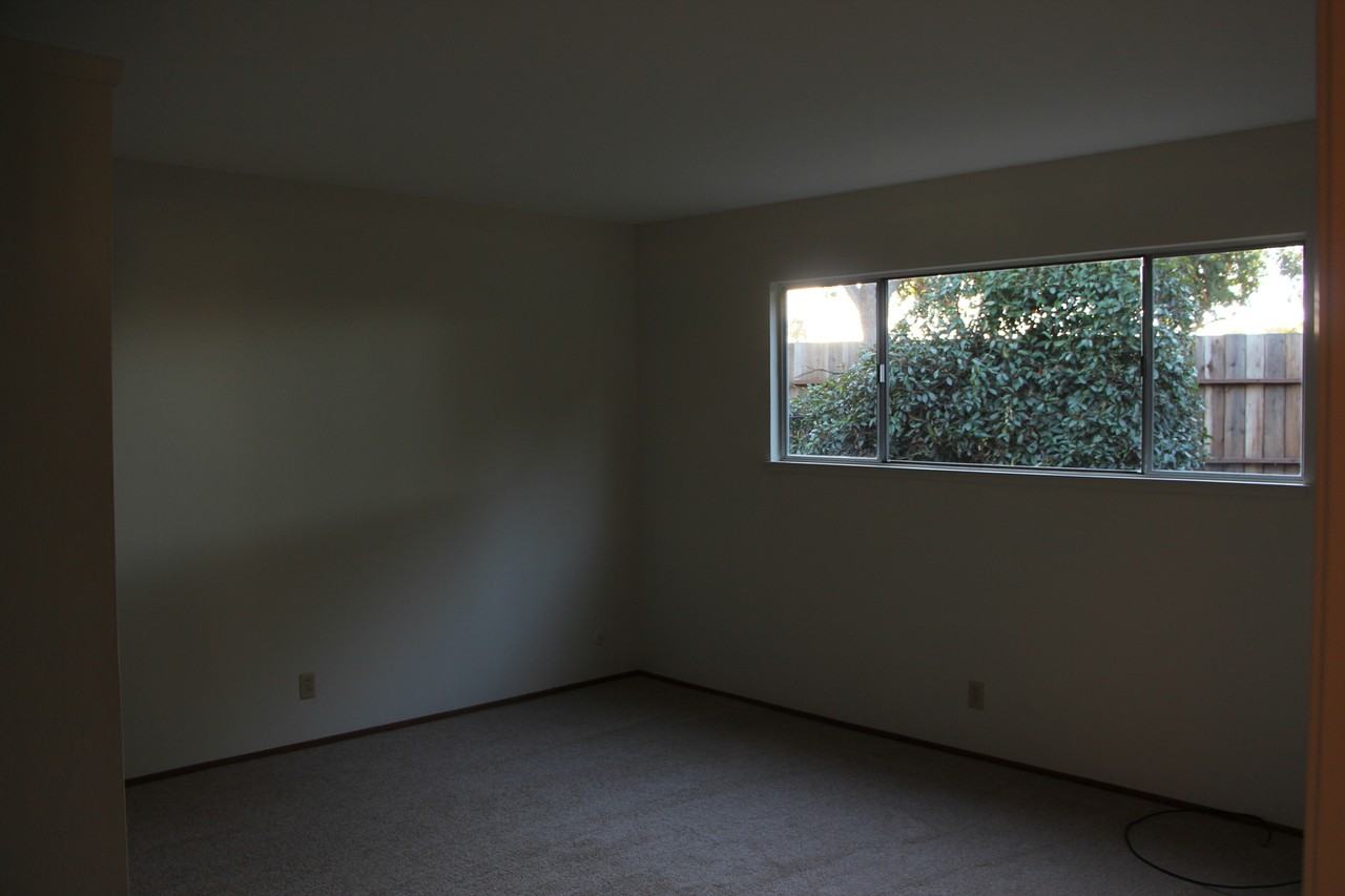 4766 Shelborne Park Ct - Photo 3 of 6