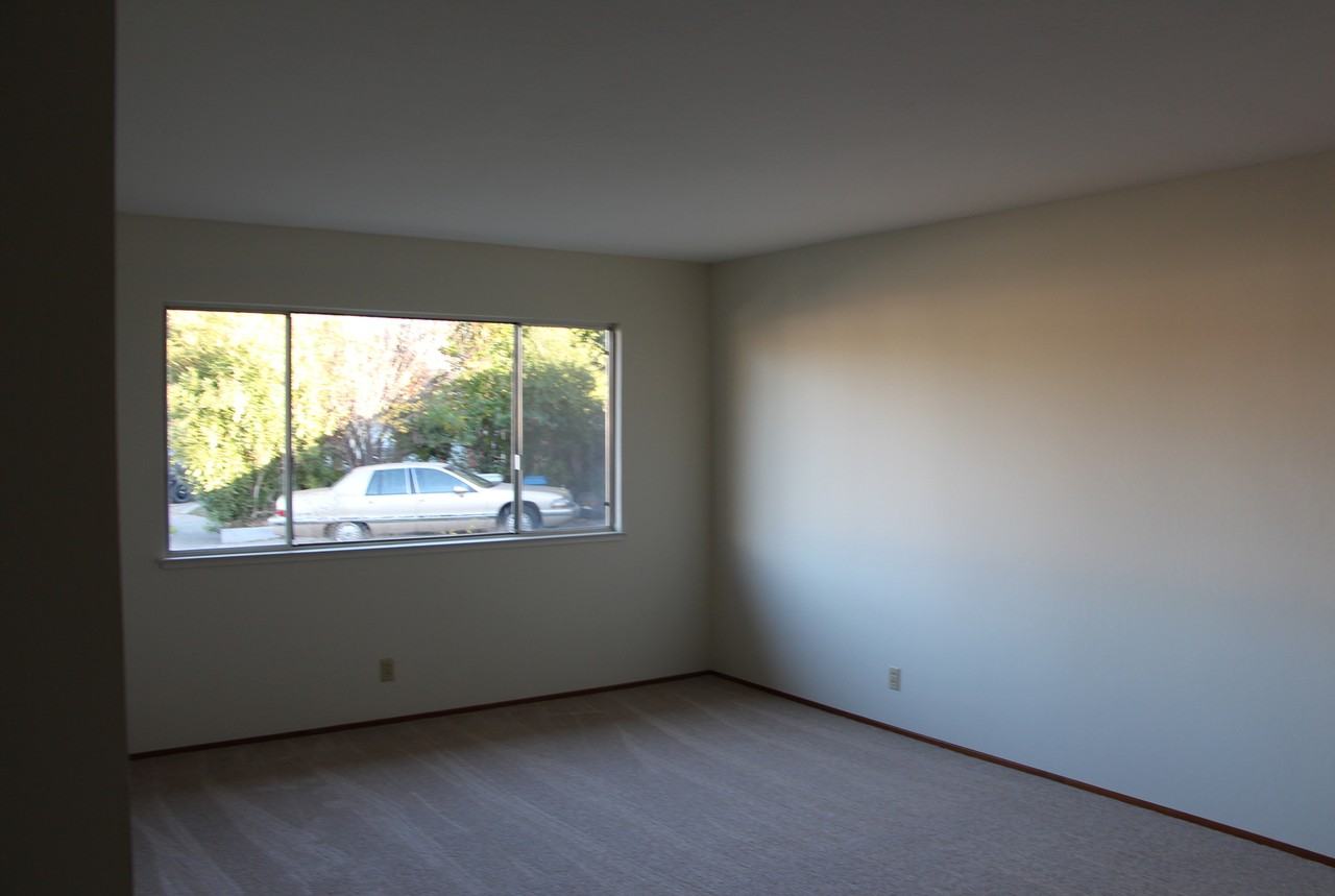 4766 Shelborne Park Ct - Photo 5 of 6