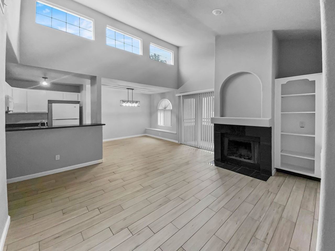 9325 W Desert Inn Rd #278 - Photo 5 of 17