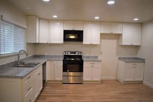 featured image of 494 Edwin Dr