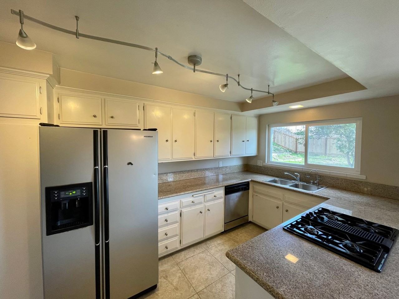 2022 Elevada St - Photo 7 of 25