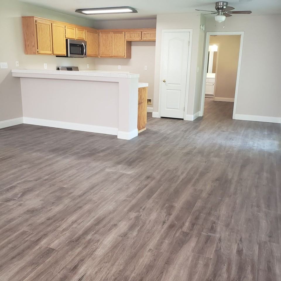 11808 Cedar Bluff Ave - Photo 2 of 11