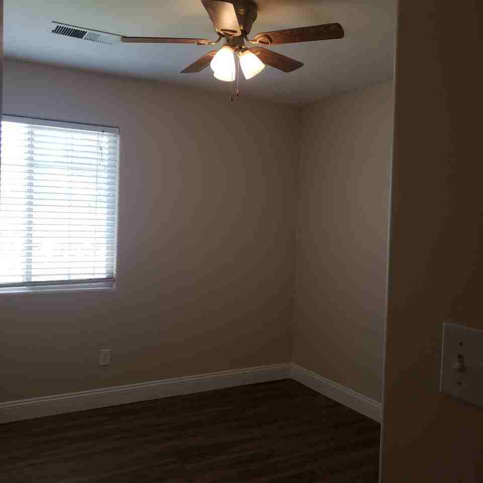 11808 Cedar Bluff Ave - Photo 6 of 11