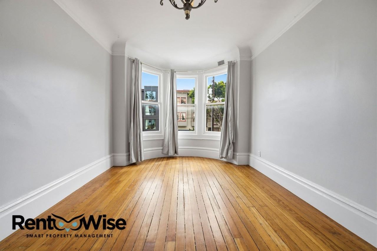 3230 16th St #B - Photo 5 of 39