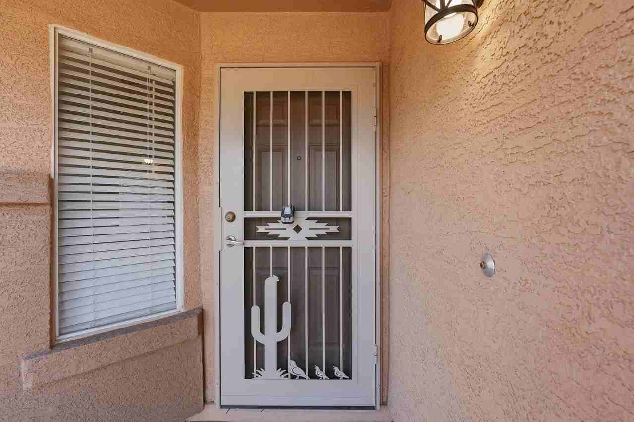 8621 W Shaw Butte Dr - Photo 4 of 35