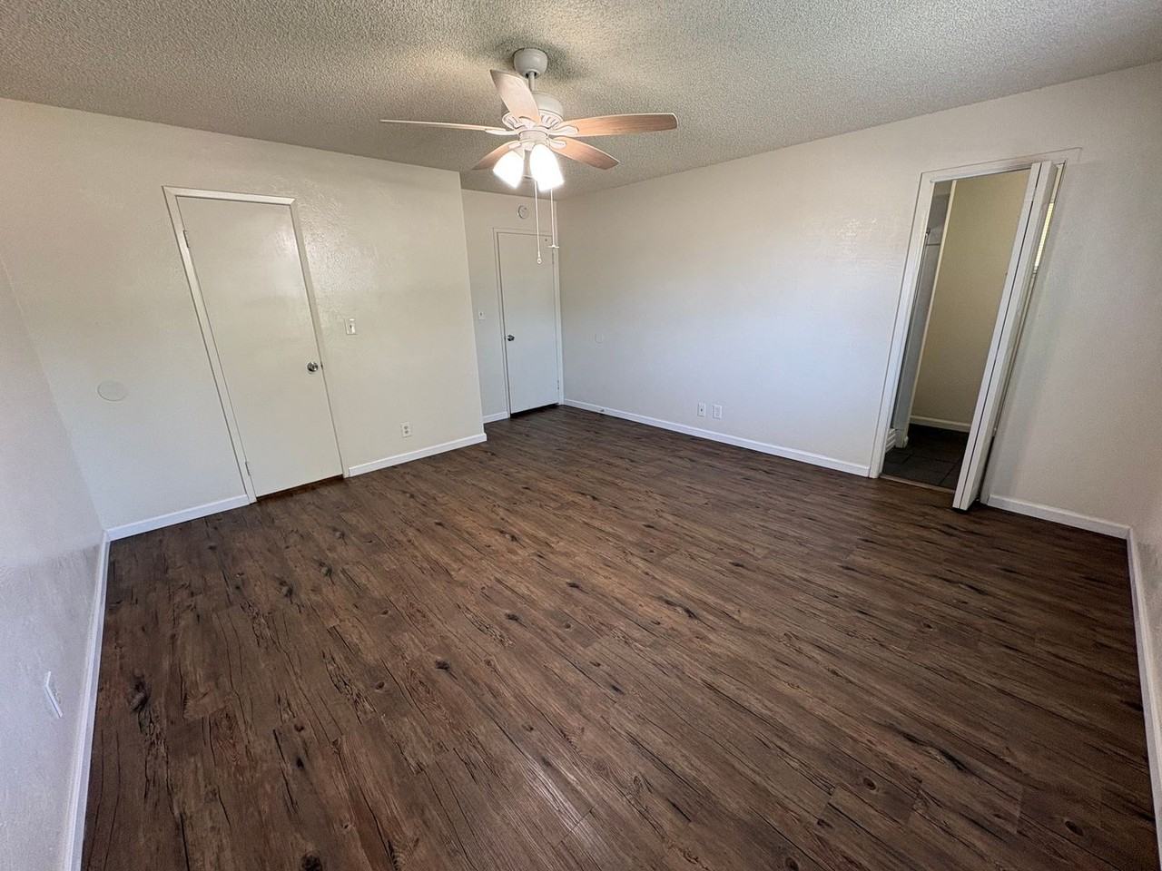 2110 S Jacob St - Photo 7 of 35