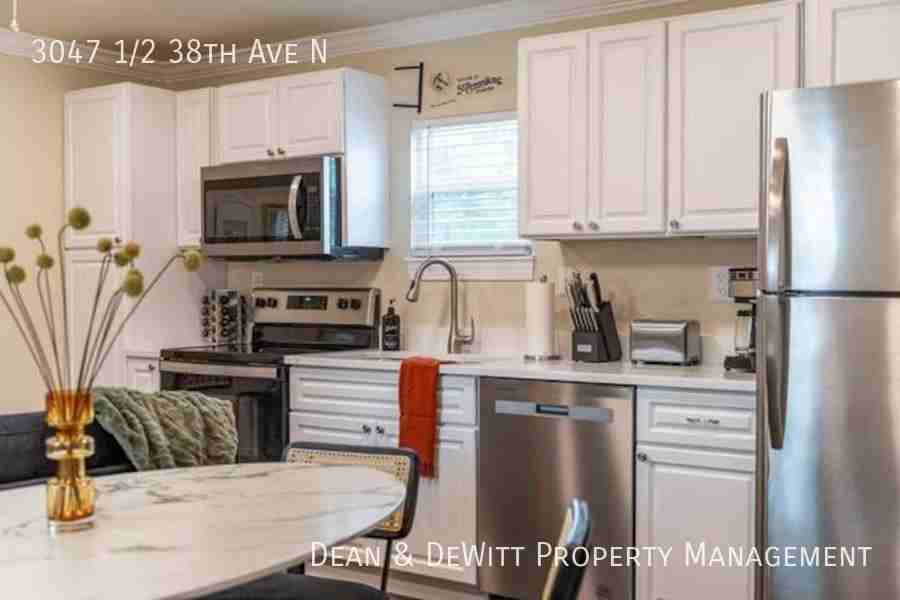 3047 1/2 38th Ave N - Photo 3 of 22