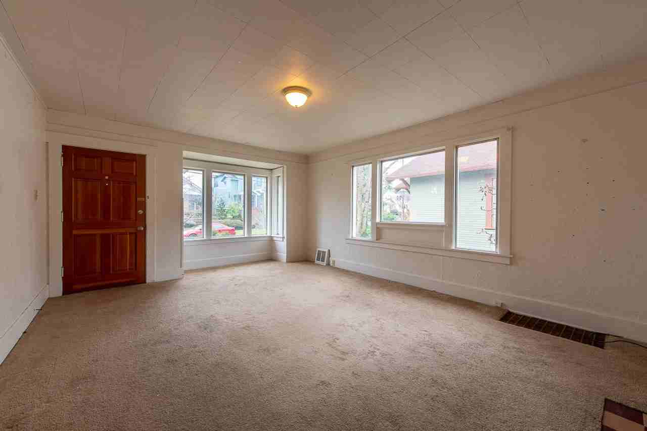 3111 14th Ave S - Photo 4 of 13