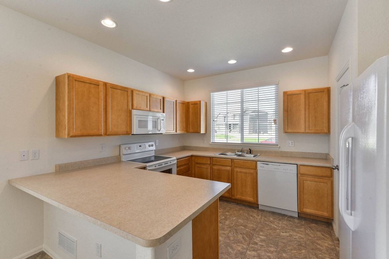 476 Havenbrook Dr - Photo 6 of 28