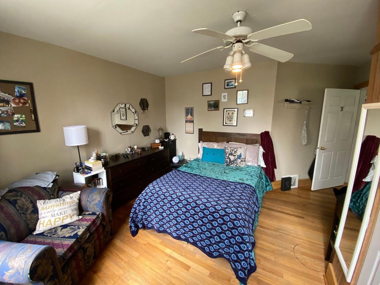 724 E Bloomington St - Photo 4 of 14