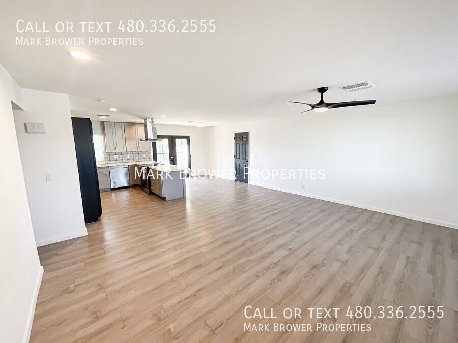 7807 E Mckinley St - Photo 2 of 21