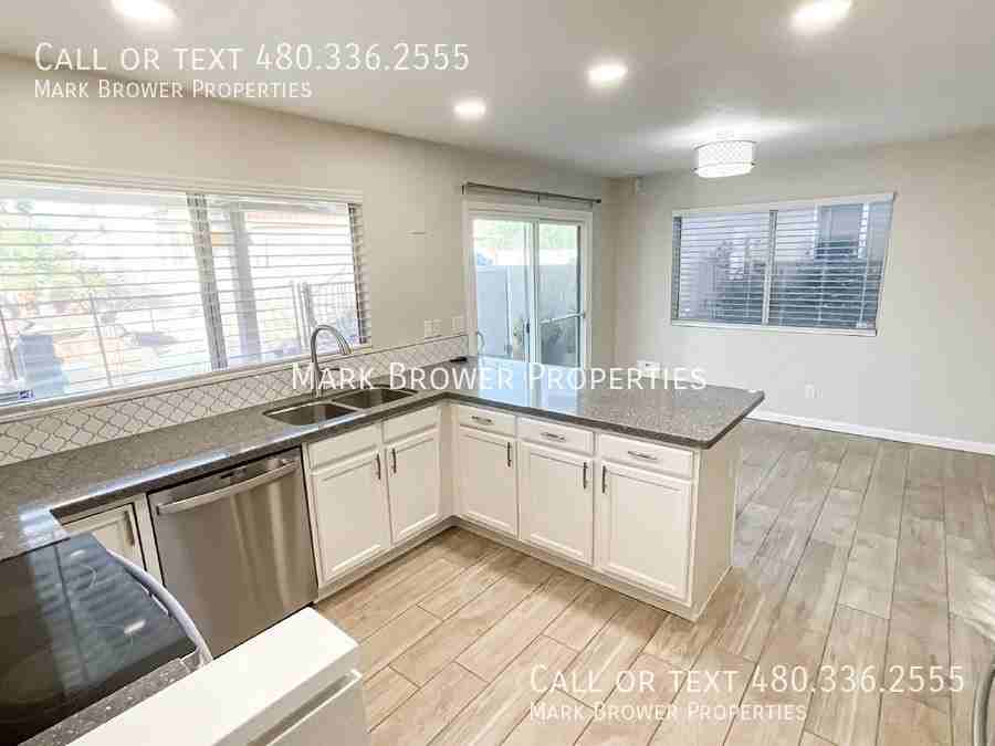 4102 E Woodland Dr - Photo 7 of 33