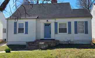 featured image of 1124 E Washita St