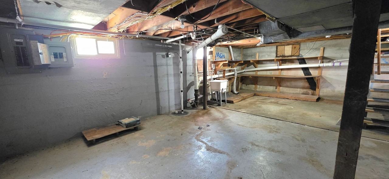 1124 E Washita St - Photo 7 of 13