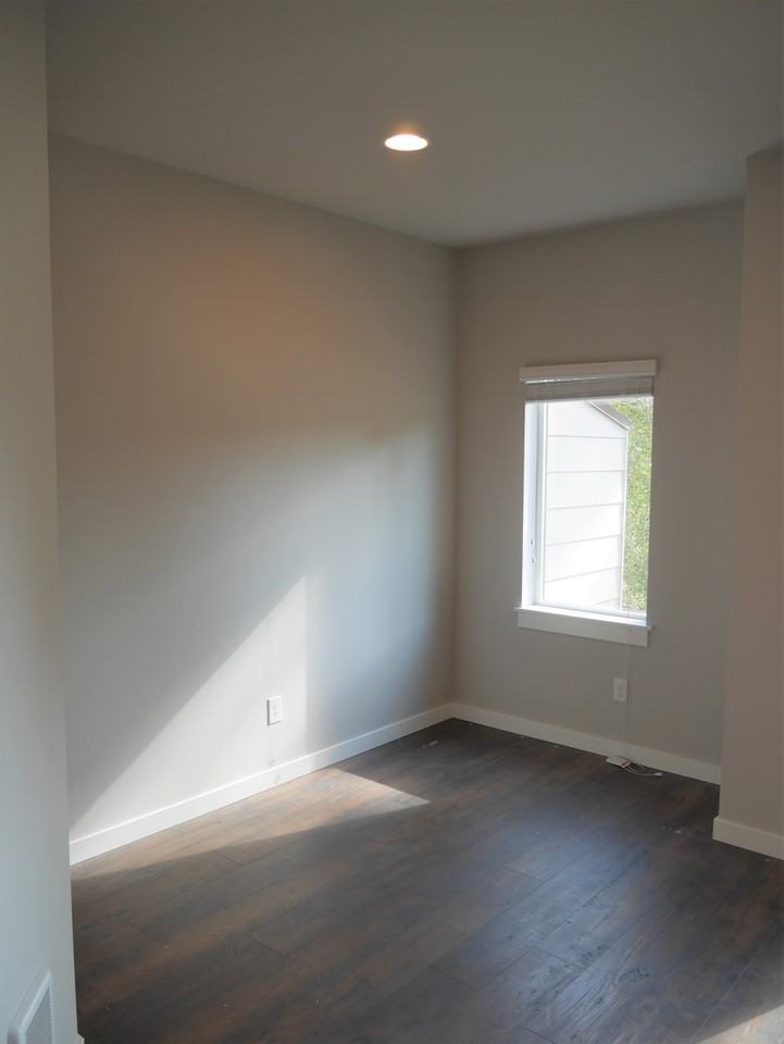 1925 129th Pl Sw - Photo 3 of 13