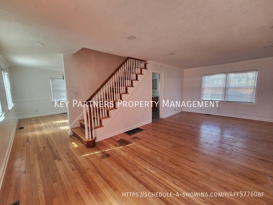 318 E 68th St - Photo 2 of 18