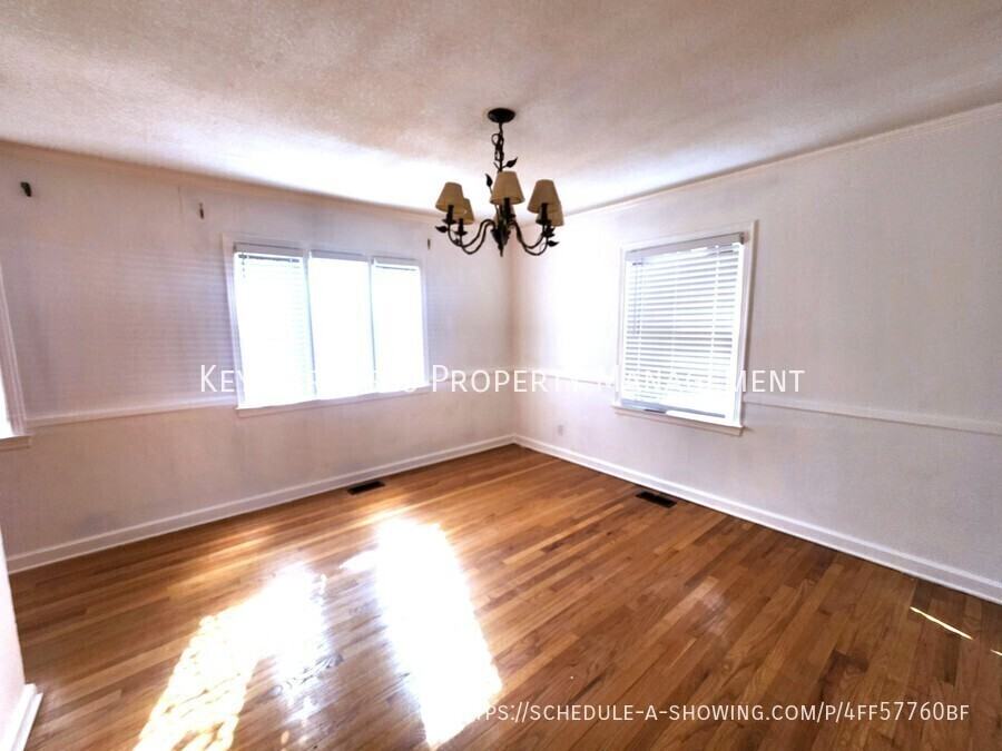 318 E 68th St - Photo 6 of 18