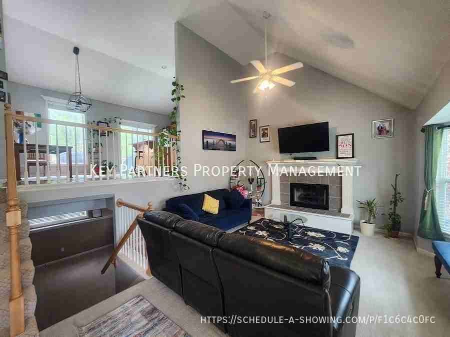 15375 S Constance St - Photo 3 of 23