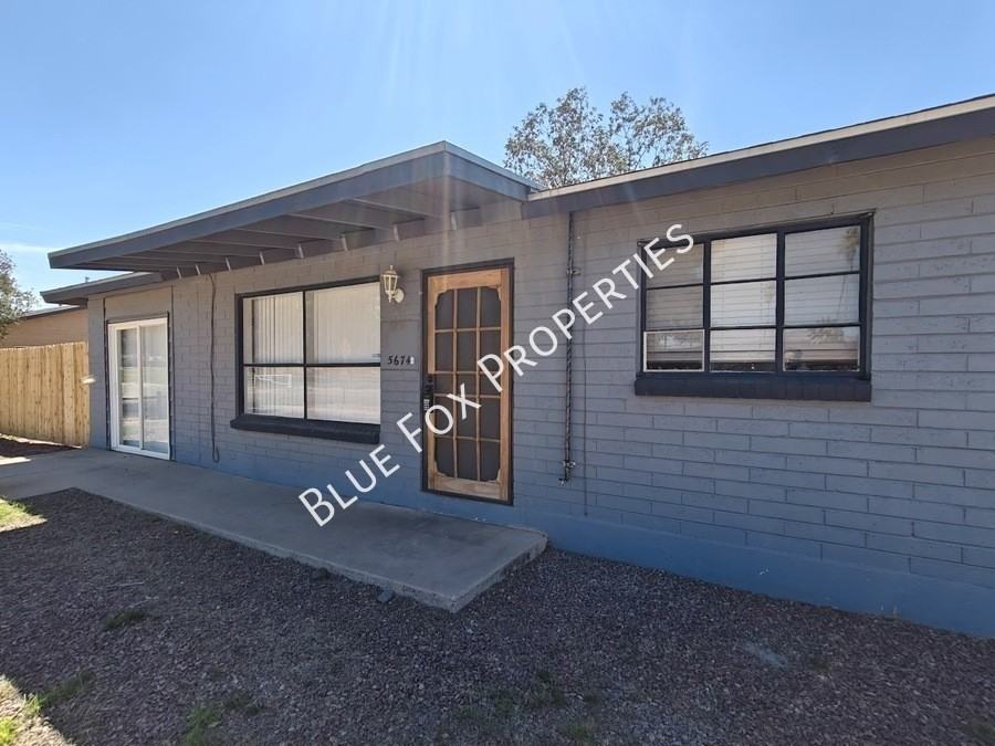 5674 E Eastland St - Photo 5 of 24