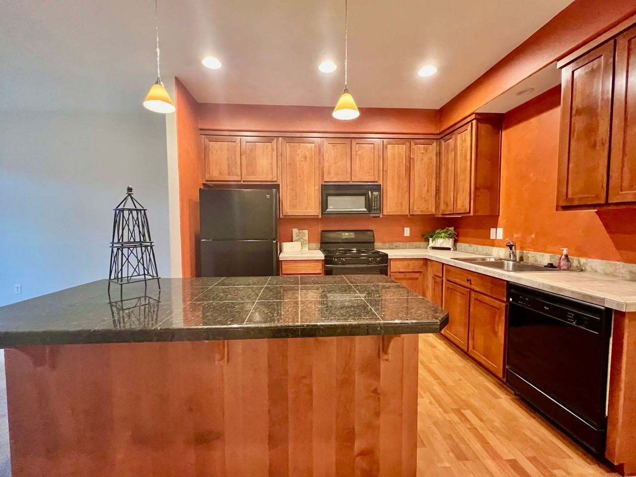 2534 Nw 1st Dr - Photo 5 of 14