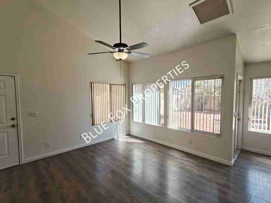 3049 W Avenida Destino - Photo 3 of 34