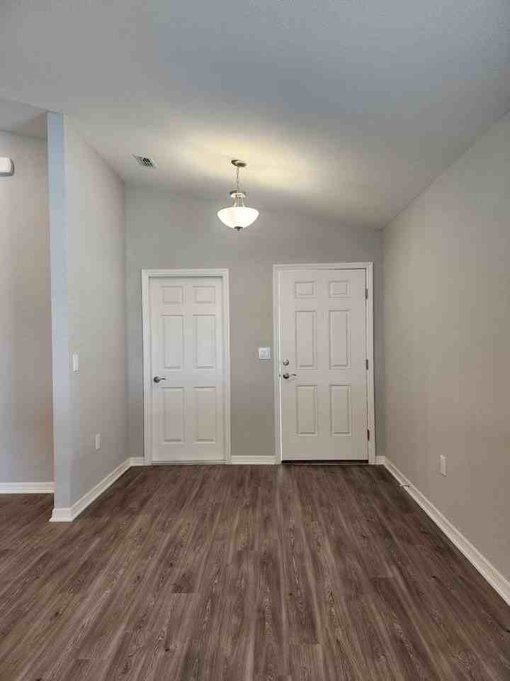 3050 Laurel Oak Ln - Photo 2 of 25
