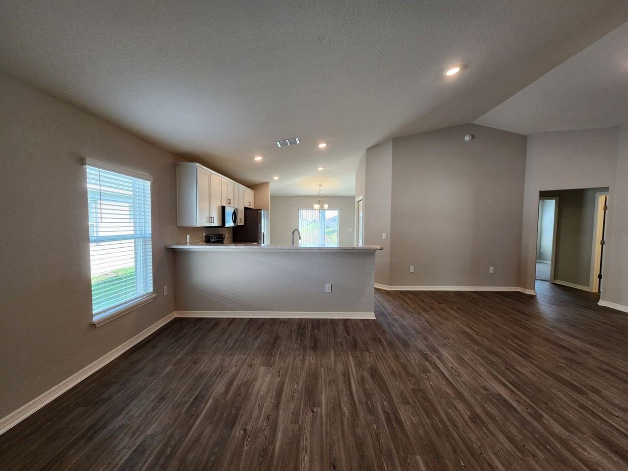 3050 Laurel Oak Ln - Photo 6 of 25