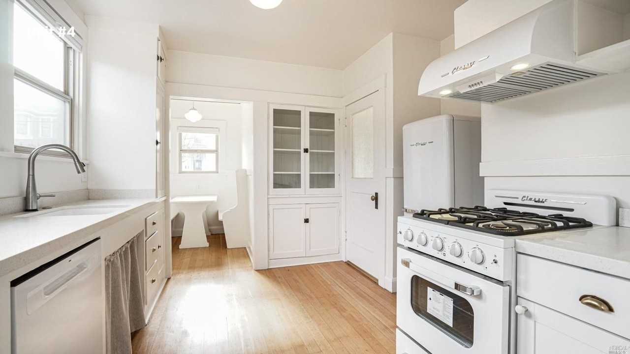 425 B St #4 - Photo 6 of 7