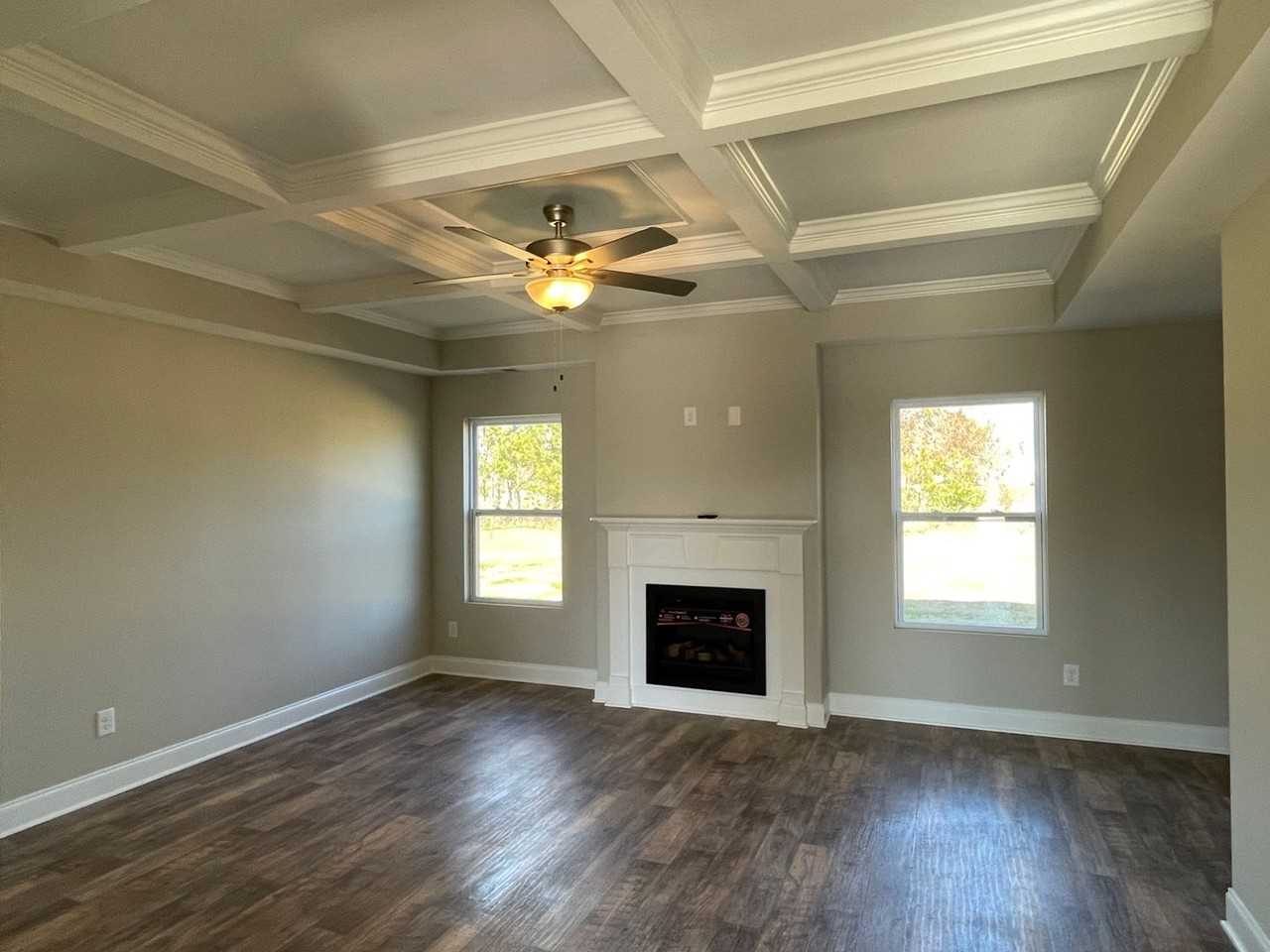 2255 Viking Ct - Photo 4 of 17