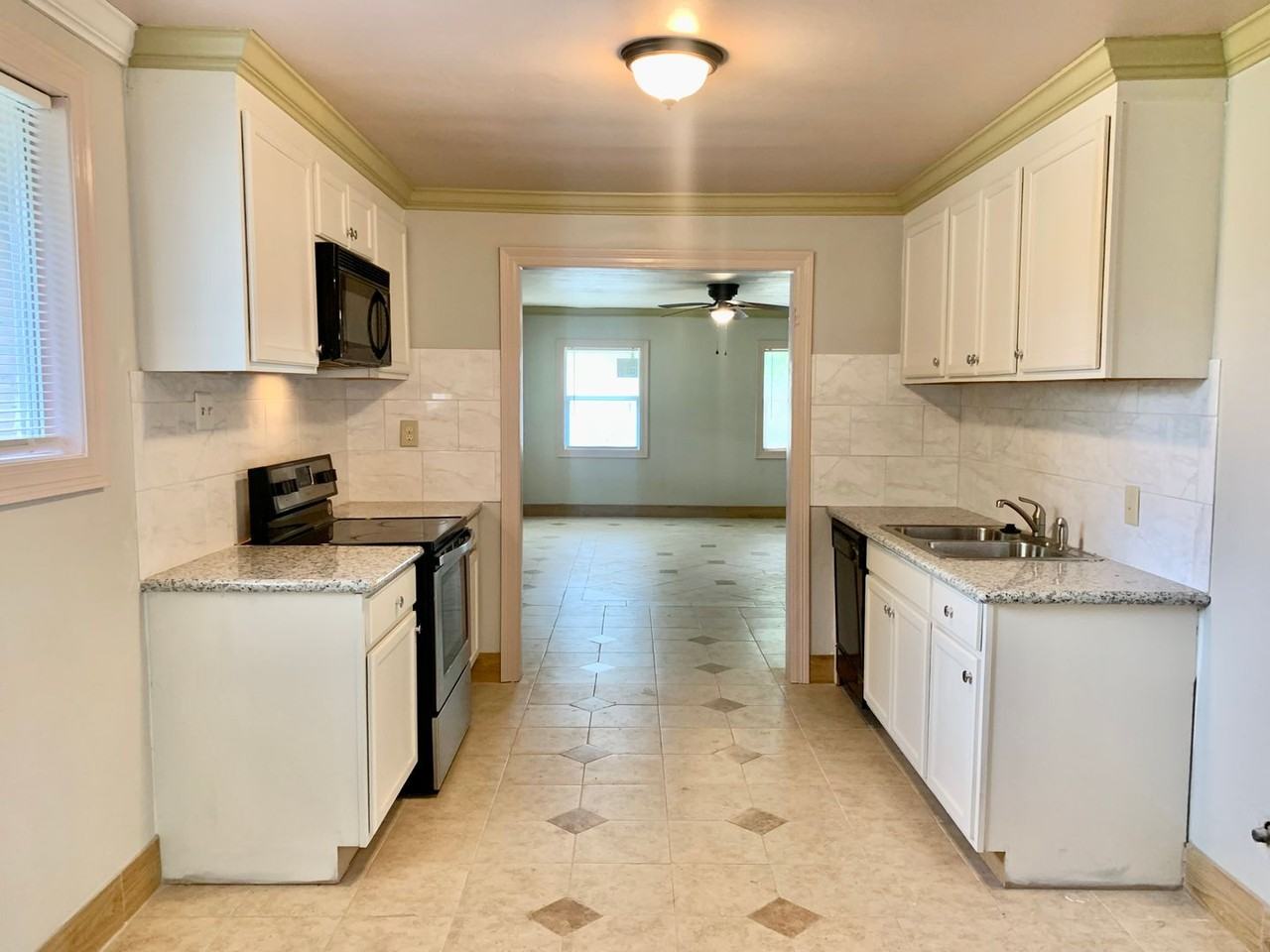 5255 Astoria Dr - Photo 3 of 15